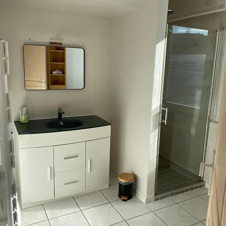Agreable Maison Avec Jardin Et Terrasse Villa *