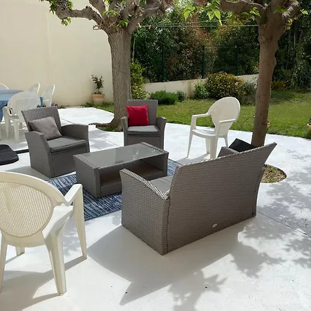 Agreable Maison Avec Jardin Et Terrasse *